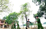 Tuổi trẻ Công an Thủ đô chung tay cùng người dân vùng lũ